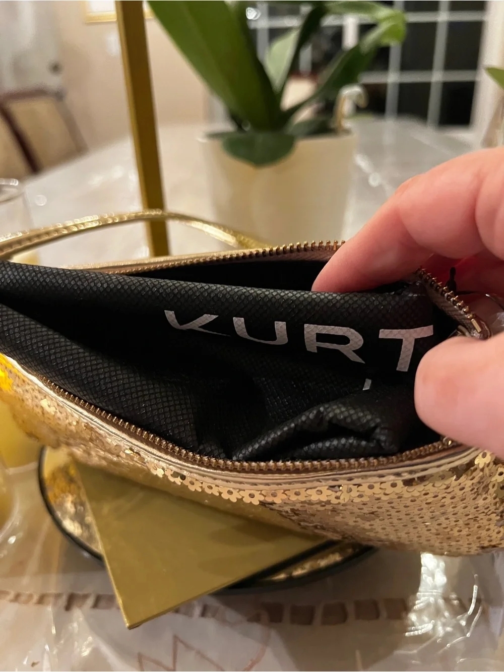 Kurt Geiger London Small Highgate Gold Sequin Baguette Shoulder Wristlet Bag NWT - Picture 7 of 10